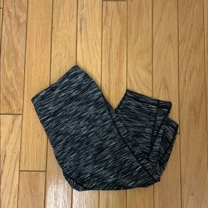 Zella Capris Leggings. Approx Size S